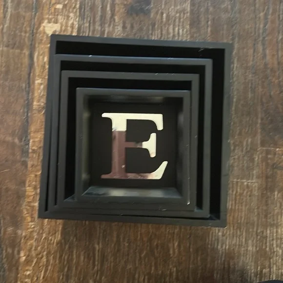 LOVE sign nesting mirrored, guc - Picture 5 of 5